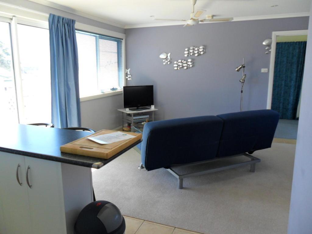 Freycinet Waters Bed & Breakfast Swansea Room photo